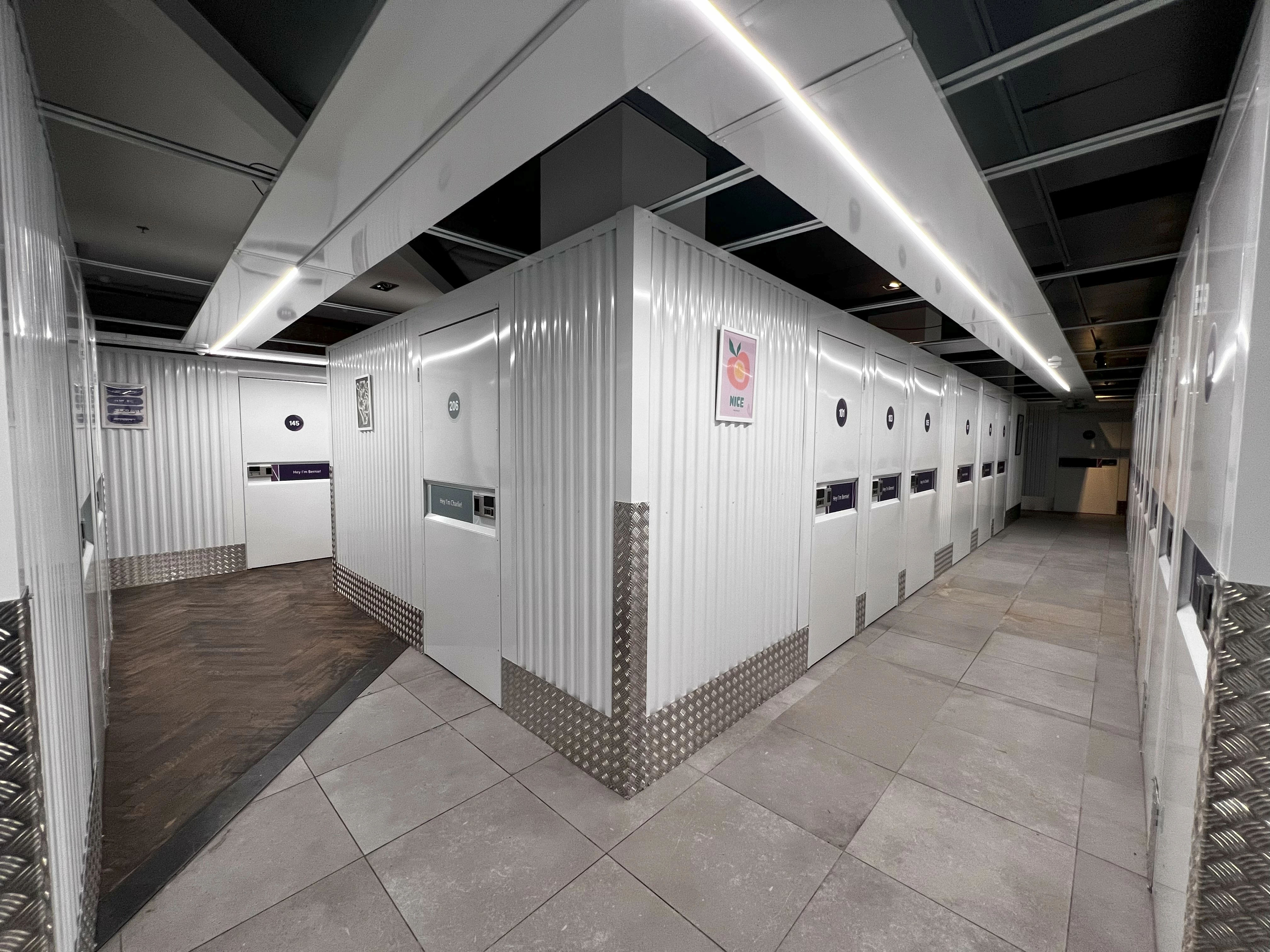 reamenagement de surfaces commerciales — BYSENS Agencement