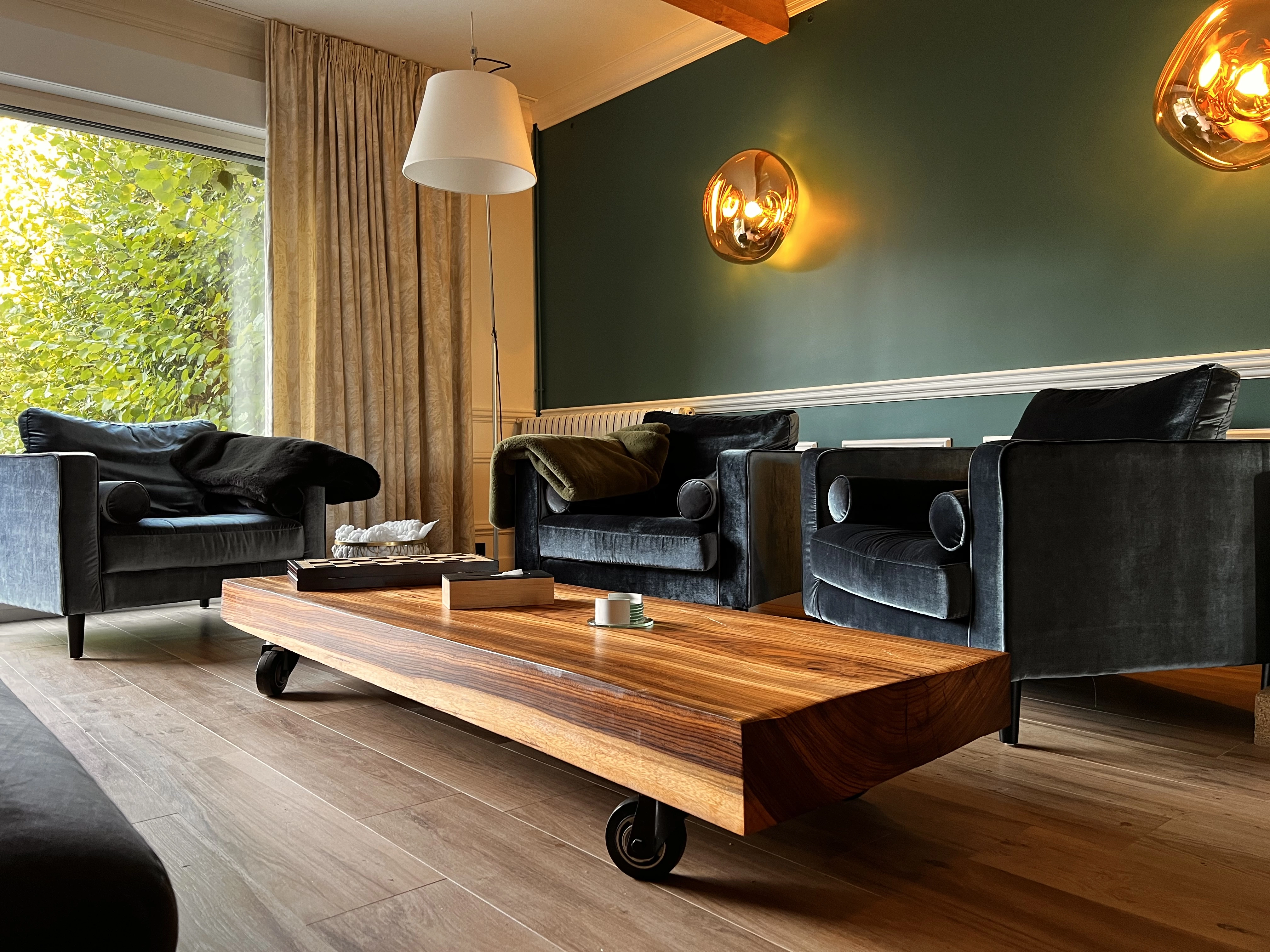 table basse en zebrano massif — BYSENS Agencement