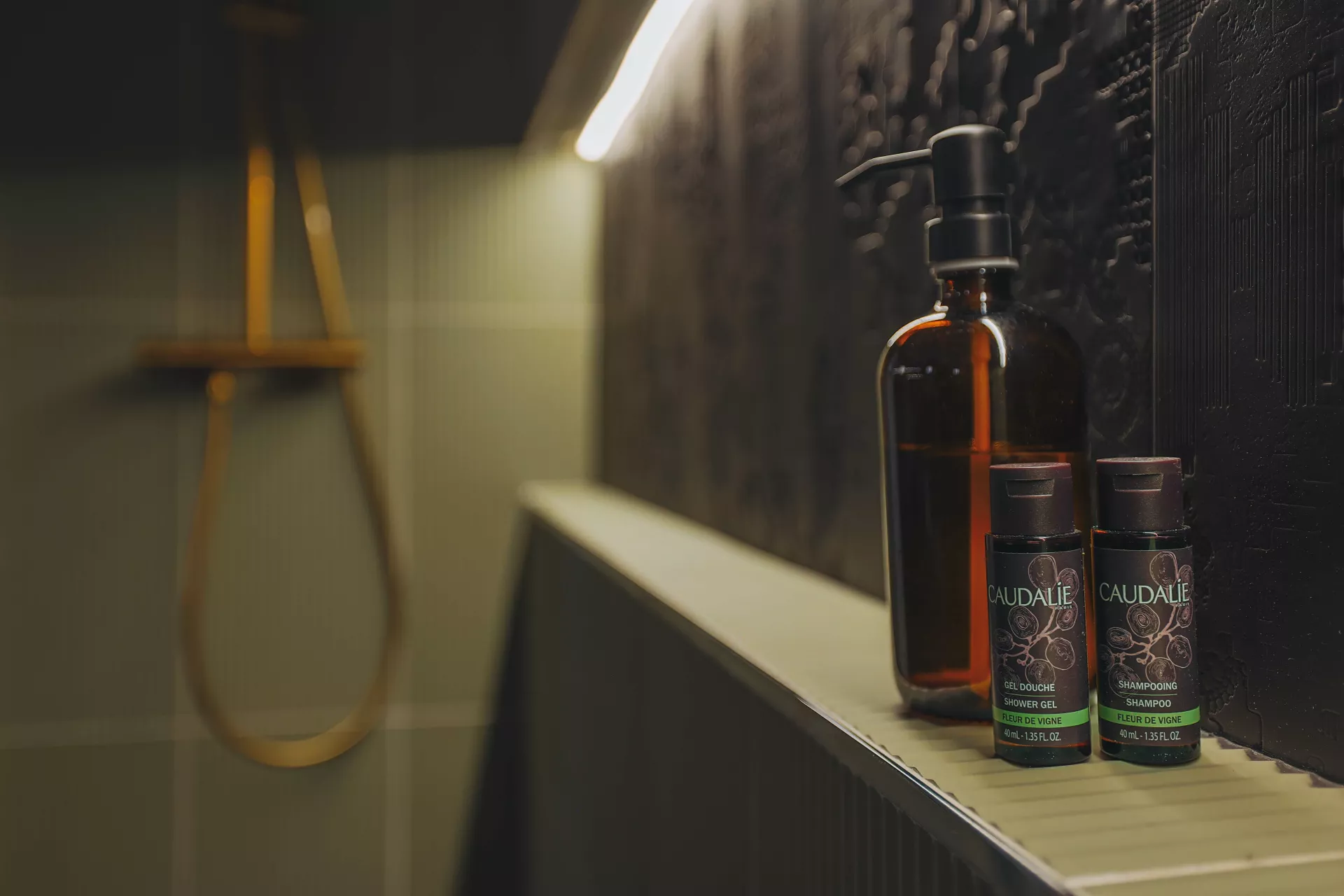 Carrelages Mutina et éclairage led — BYSENS Agencement